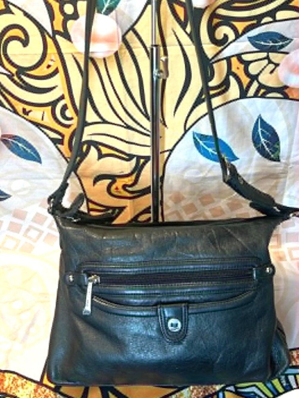Stone Mountain Genuine Leather Shoulder Bag – Forest Green